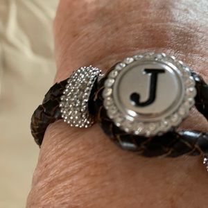 Corded bracelet w initial